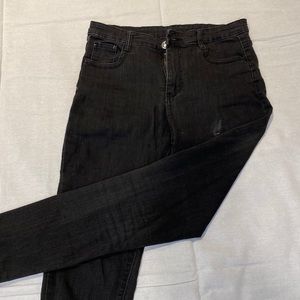 Black skinny jeans